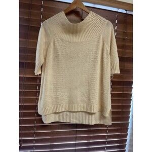 Cozy Casual Cream Short-Sleeve‎ Ribbed Knit Pullover Sweater | Size S/M
